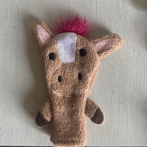 New finger baby washcloth puppets - Picture 2 of 8